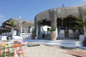 Platys Gialos, family friendly beach in Mykonos