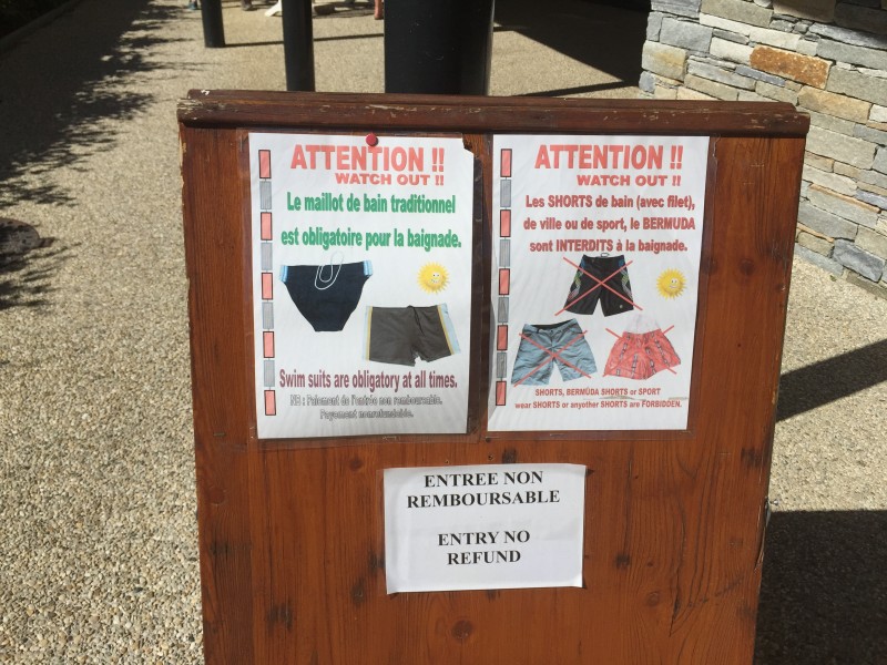 Swimming rules in France