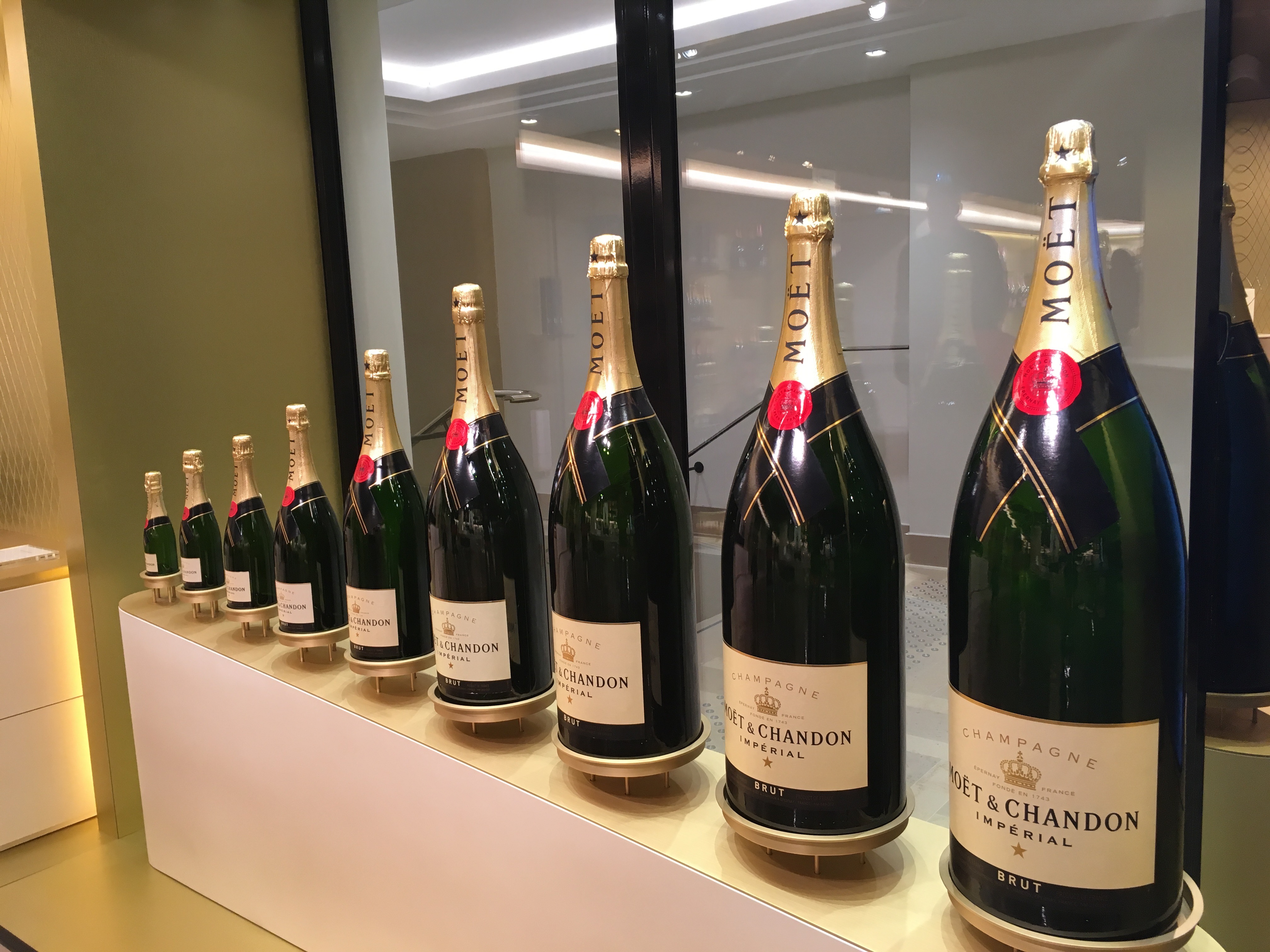 Champagne in Epernay: The Moet & Chandon Cellar Tour and Tasting