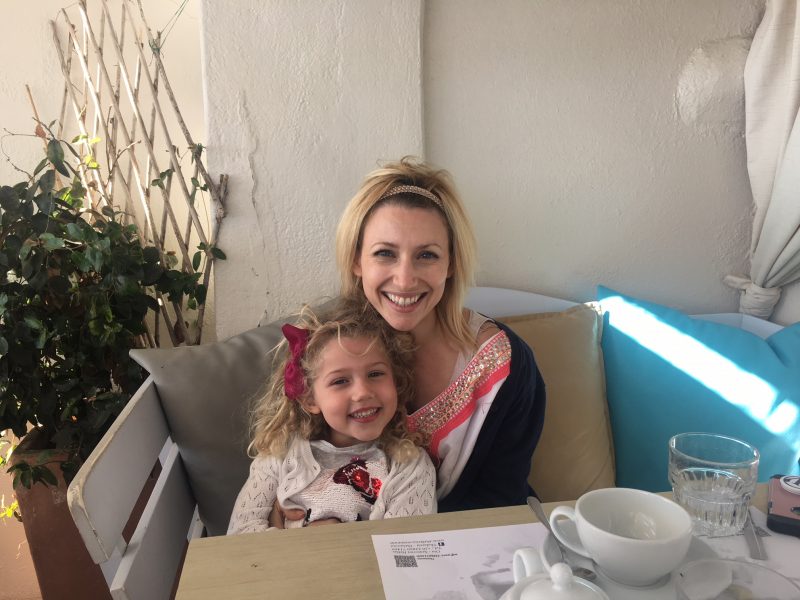 Eating out in Santorini with kids