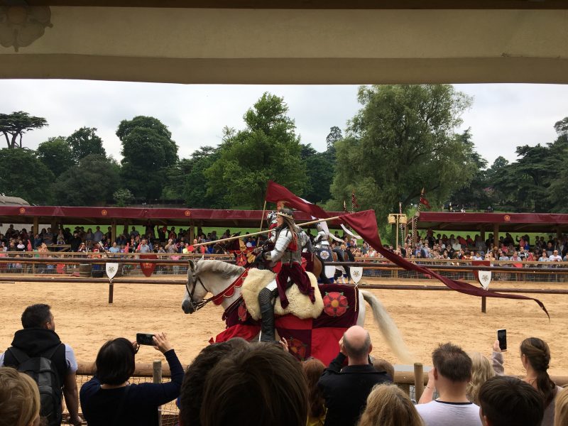 War of the Roses Live, Warwick Castle