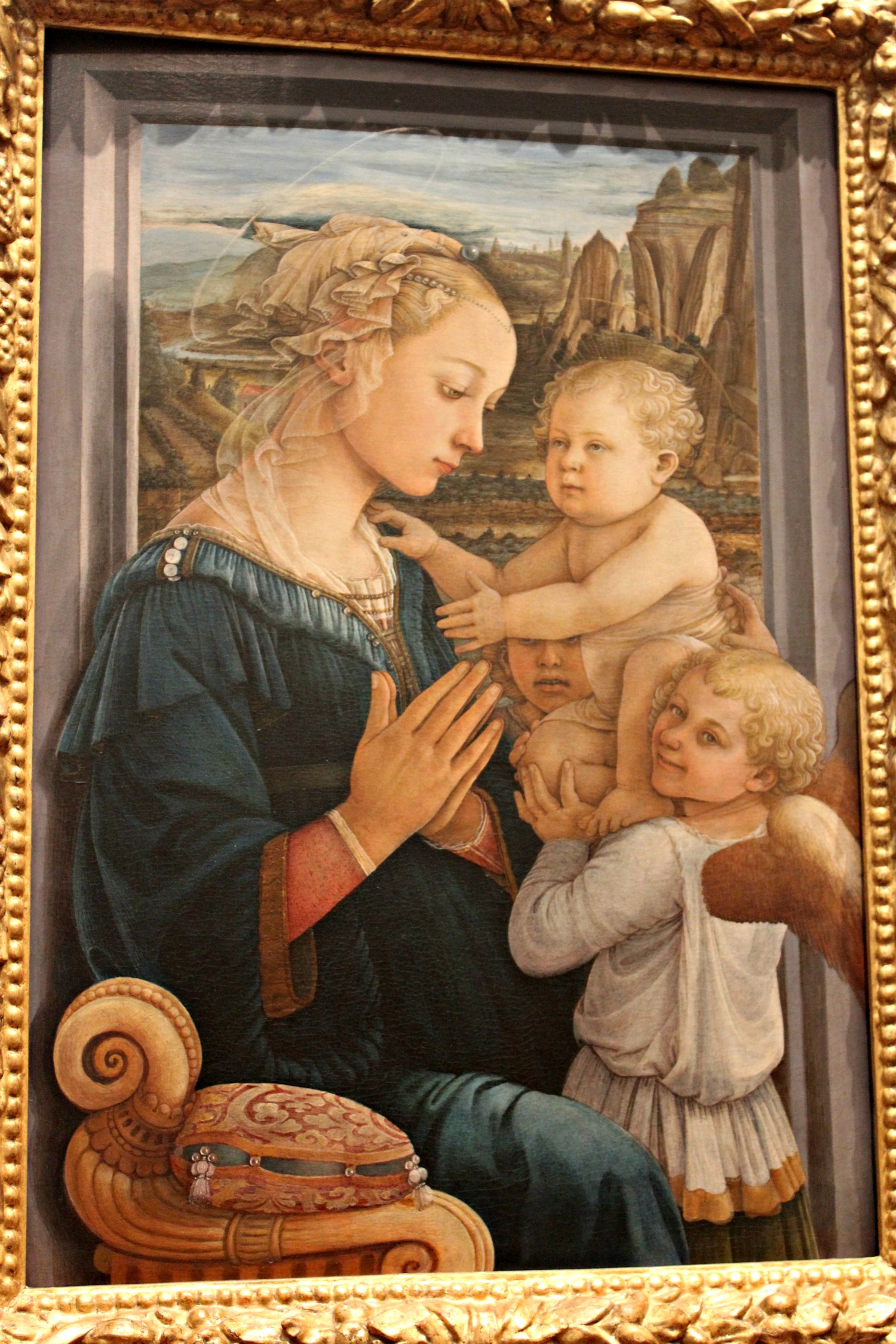 Fillipo Lippi, Madonna with the child and two angels, Uffizi, Florence
